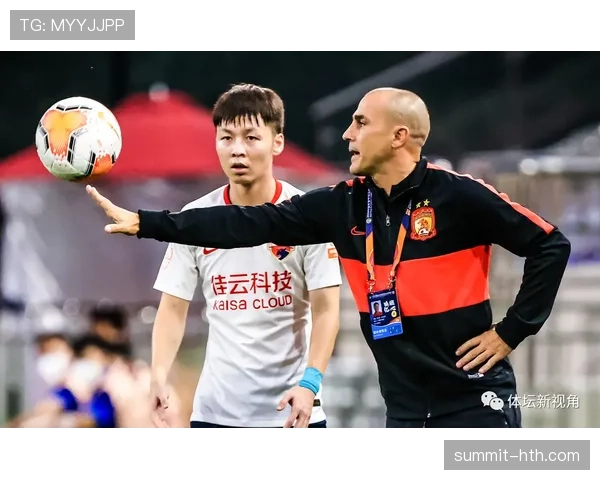 保利尼奥展现卓越赛场智慧 助力球队斩获重要胜利