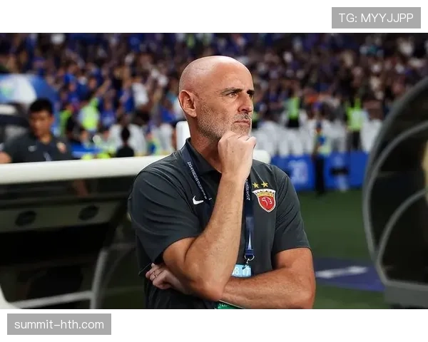 阿拉巴防守站位表现稳健,近期比赛持续展现高水平防守意识 阿拉巴防守站位表现稳健,近期比赛持续展现高水平防守意识